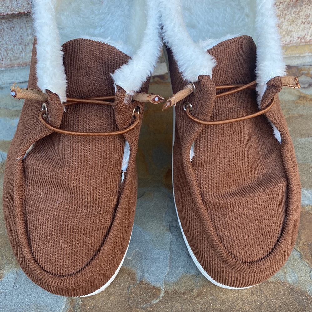 Faux Fur Lined Corduroy Shoes